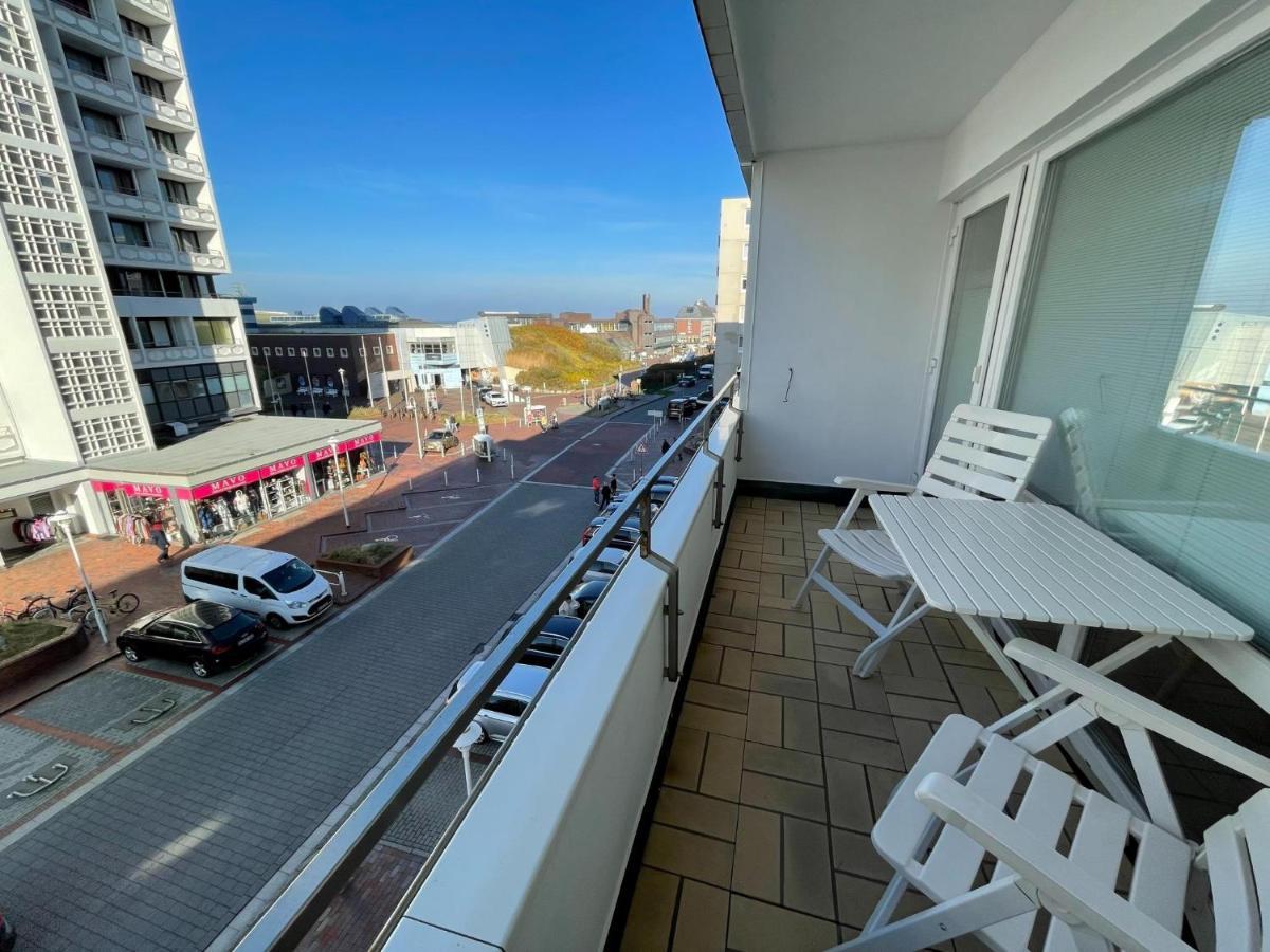 Mit Badewanne Am Strand Und Balkon * Westerland