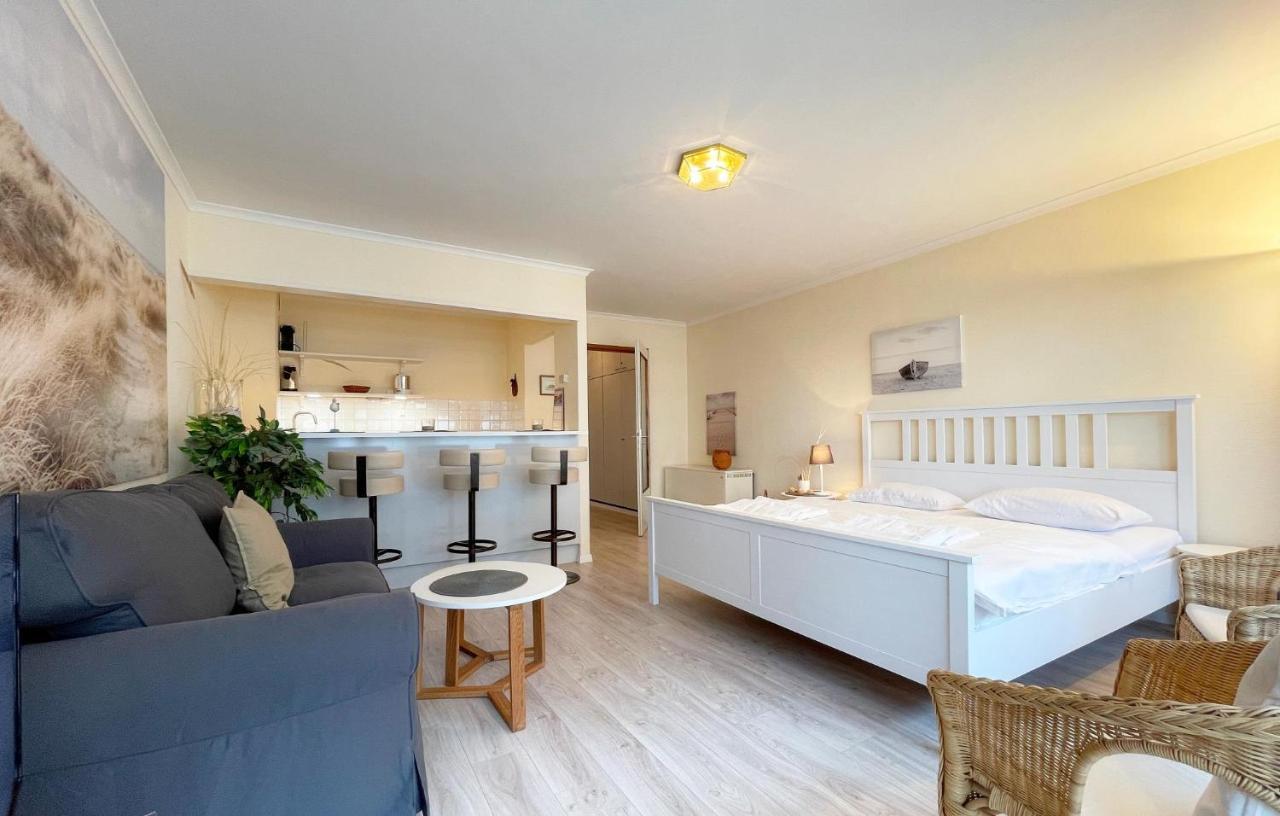 Mit Badewanne Am Strand Und Balkon * Westerland